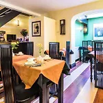 Paskins Town House 